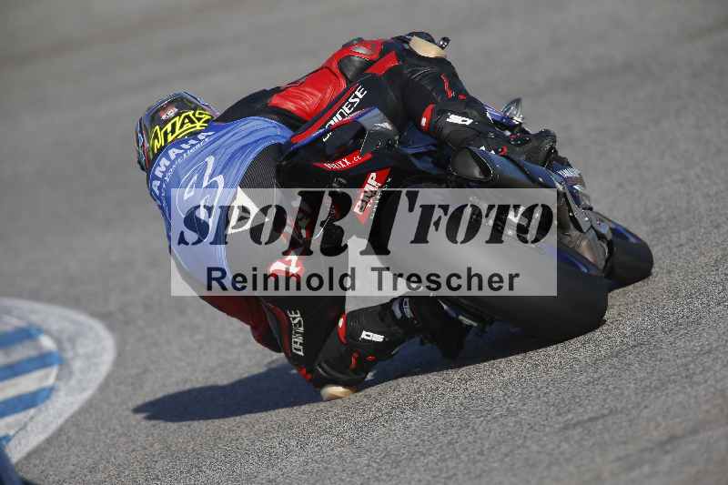 /Archiv-2024/02 29.01.-02.02.2024 Moto Center Thun Jerez/Gruppe gruen-green/backside